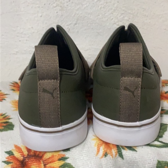 NEW Puma Slip-ons men’s 9 & tee szM main image 11